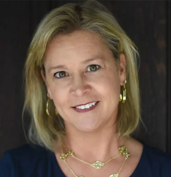 Julie Lowe